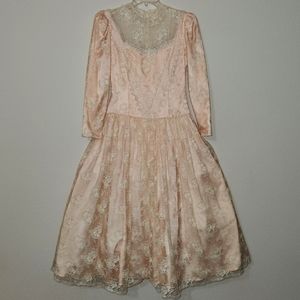 Vintage Style Blush Lace Dress